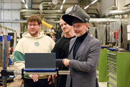 Christian Lindner zu Besuch im ABB-Ausbildungszentrum Berlin-Pankow