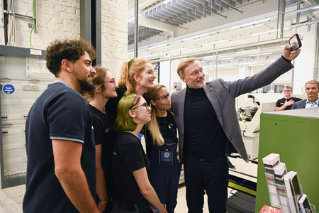 Christian Lindner zu Besuch im ABB-Ausbildungszentrum Berlin-Pankow