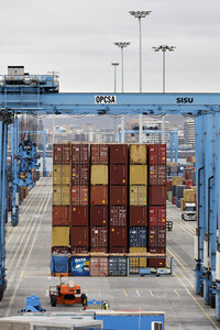 Symbolfoto Container-Hafen