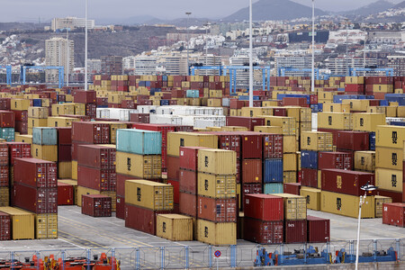 Symbolfoto Container-Hafen