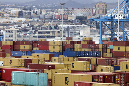 Symbolfoto Container-Hafen