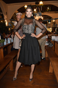 Wiesn Anstich 2024 im Hofbräu Berlin