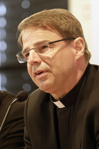 Pressegespräch auf der Herbst-Vollversammlung der Deutschen Bischofskonferenz in Fulda