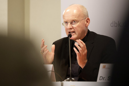 Pressegespräch auf der Herbst-Vollversammlung der Deutschen Bischofskonferenz in Fulda