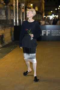 Ankunft von Tilda Swinton auf dem San Sebastian International Film Festival 2024