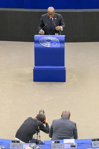 Nana Akufo-Addo spricht vor dem EU-Parlament in Straßburg
