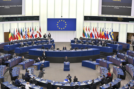 Nana Akufo-Addo spricht vor dem EU-Parlament in Straßburg