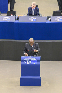 Nana Akufo-Addo spricht vor dem EU-Parlament in Straßburg