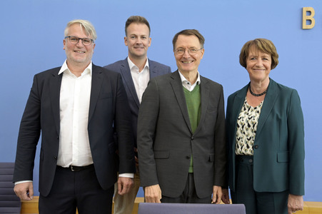 Bundespressekonferenz Vorteil ePA - Countdown bis zum Start in Berlin