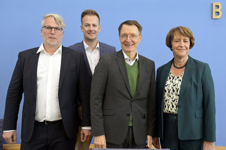 Bundespressekonferenz Vorteil ePA - Countdown bis zum Start in Berlin