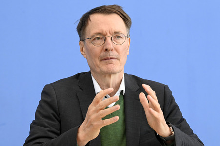 Bundespressekonferenz Vorteil ePA - Countdown bis zum Start in Berlin