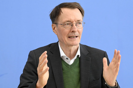 Bundespressekonferenz Vorteil ePA - Countdown bis zum Start in Berlin