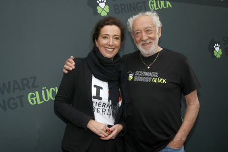 Spendenscheck-Übergabe mit Dieter Hallervorden in Berlin
