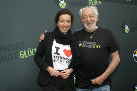 Spendenscheck-Übergabe mit Dieter Hallervorden in Berlin