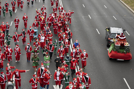 Weihnachtsmann Solidaritätslauf in Madrid