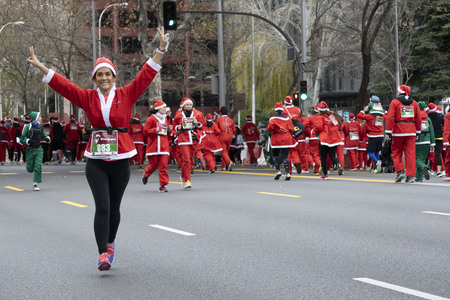 Weihnachtsmann Solidaritätslauf in Madrid