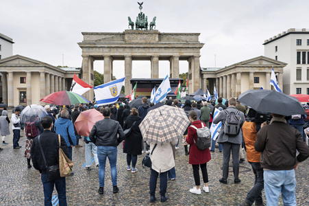 Solidaritätskundgebung für Israel vor dem Brandenburger Tor in Berlin