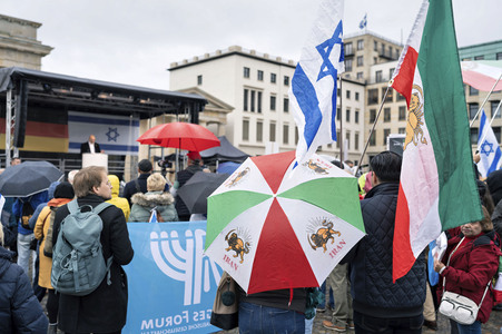 Solidaritätskundgebung für Israel vor dem Brandenburger Tor in Berlin