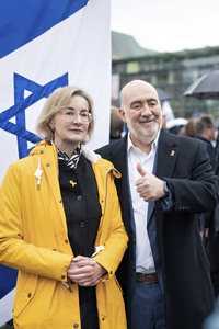 Solidaritätskundgebung für Israel vor dem Brandenburger Tor in Berlin