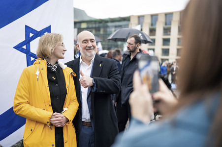 Solidaritätskundgebung für Israel vor dem Brandenburger Tor in Berlin