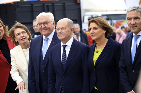 Festakt zum 34. Jahrestag der Deutschen Einheit in Schwerin