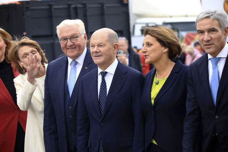 Festakt zum 34. Jahrestag der Deutschen Einheit in Schwerin