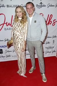 Charity Vernissage von Juliane Golbs in Hamburg