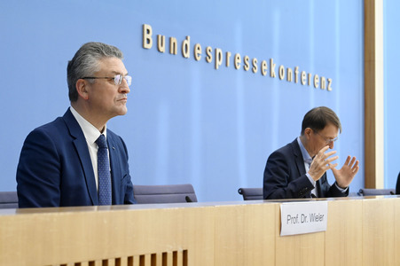 Pressekonferenz zur aktuellen Corona-Lage in Berlin