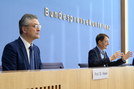 Pressekonferenz zur aktuellen Corona-Lage in Berlin