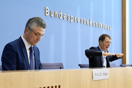 Pressekonferenz zur aktuellen Corona-Lage in Berlin