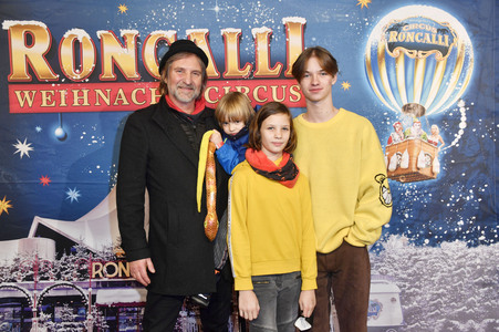 Premiere '17. Original Roncalli Weihnachtscircus' in Berlin