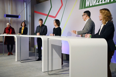 Ergebnisverkündung der digitalen Urabstimmung von Bündnis 90/Die Grünen in Berlin