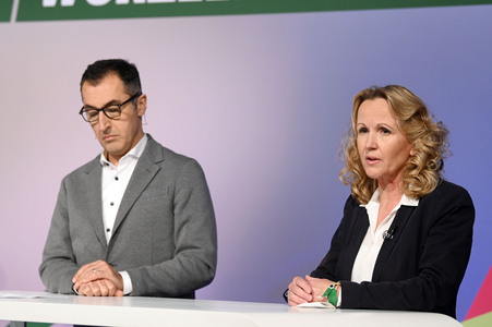Ergebnisverkündung der digitalen Urabstimmung von Bündnis 90/Die Grünen in Berlin