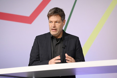 Ergebnisverkündung der digitalen Urabstimmung von Bündnis 90/Die Grünen in Berlin