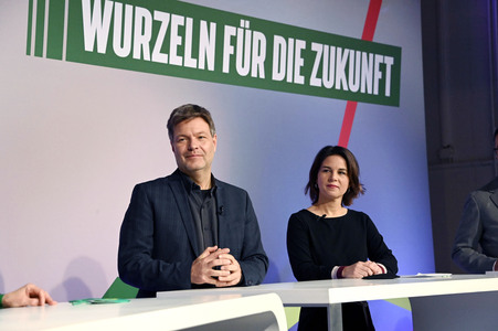 Ergebnisverkündung der digitalen Urabstimmung von Bündnis 90/Die Grünen in Berlin