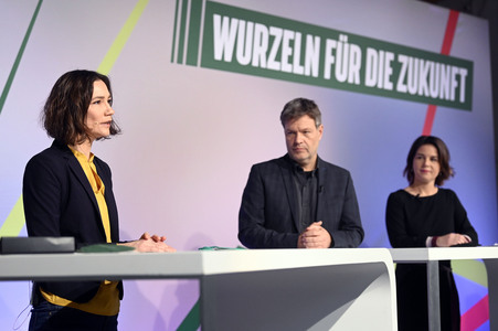 Ergebnisverkündung der digitalen Urabstimmung von Bündnis 90/Die Grünen in Berlin