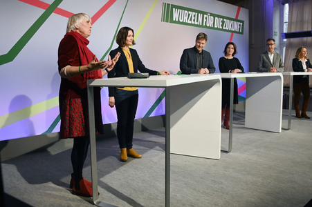 Ergebnisverkündung der digitalen Urabstimmung von Bündnis 90/Die Grünen in Berlin
