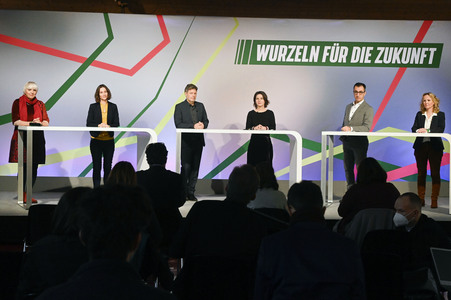 Ergebnisverkündung der digitalen Urabstimmung von Bündnis 90/Die Grünen in Berlin