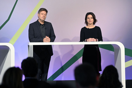 Ergebnisverkündung der digitalen Urabstimmung von Bündnis 90/Die Grünen in Berlin