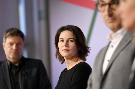 Ergebnisverkündung der digitalen Urabstimmung von Bündnis 90/Die Grünen in Berlin