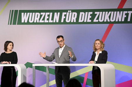 Ergebnisverkündung der digitalen Urabstimmung von Bündnis 90/Die Grünen in Berlin