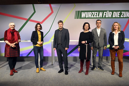 Ergebnisverkündung der digitalen Urabstimmung von Bündnis 90/Die Grünen in Berlin
