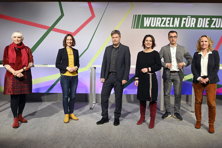 Ergebnisverkündung der digitalen Urabstimmung von Bündnis 90/Die Grünen in Berlin