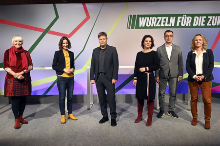 Ergebnisverkündung der digitalen Urabstimmung von Bündnis 90/Die Grünen in Berlin