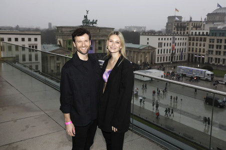 Photocall zur Silvestershow 'Celebrate at the Gate - Willkommen 2022' in Berlin