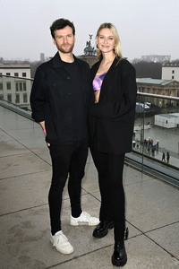 Photocall zur Silvestershow 'Celebrate at the Gate - Willkommen 2022' in Berlin