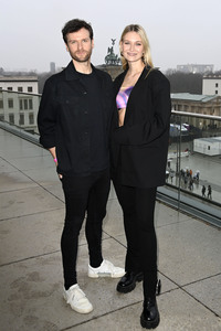Photocall zur Silvestershow 'Celebrate at the Gate - Willkommen 2022' in Berlin
