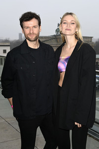 Photocall zur Silvestershow 'Celebrate at the Gate - Willkommen 2022' in Berlin