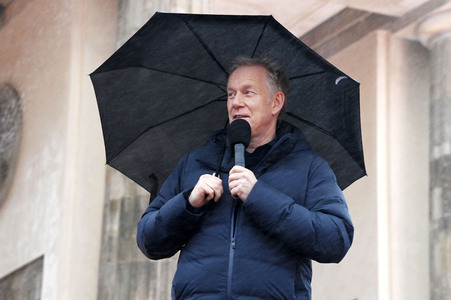 Photocall zur Silvestershow 'Celebrate at the Gate - Willkommen 2022' in Berlin