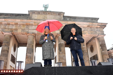 Photocall zur Silvestershow 'Celebrate at the Gate - Willkommen 2022' in Berlin